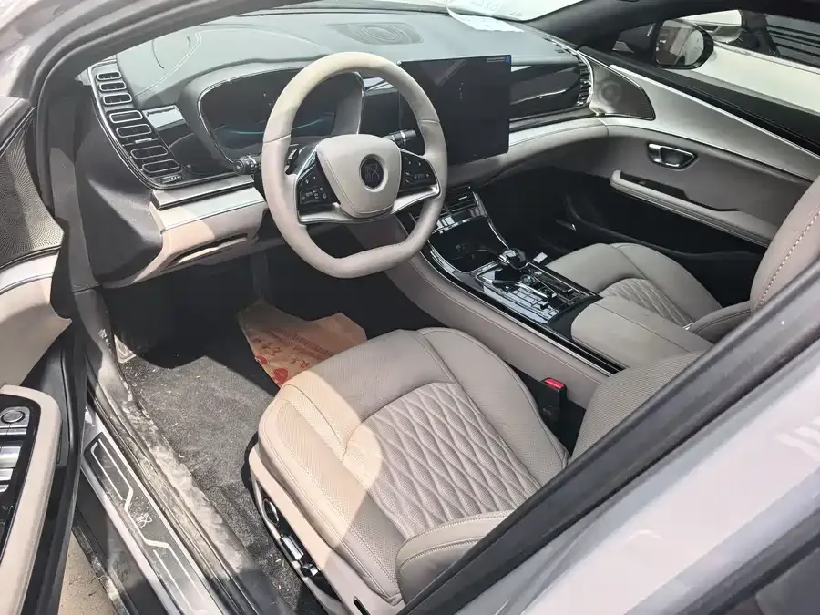 BYD Second-hand Han 2025 DM-i 125KM Elite 2025 — миниатюра 5