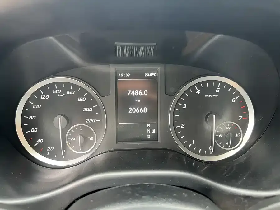 Mercedes-Benz Vito Vito 2023 2.0T Elite Edition 9 seats 2024 — миниатюра 5