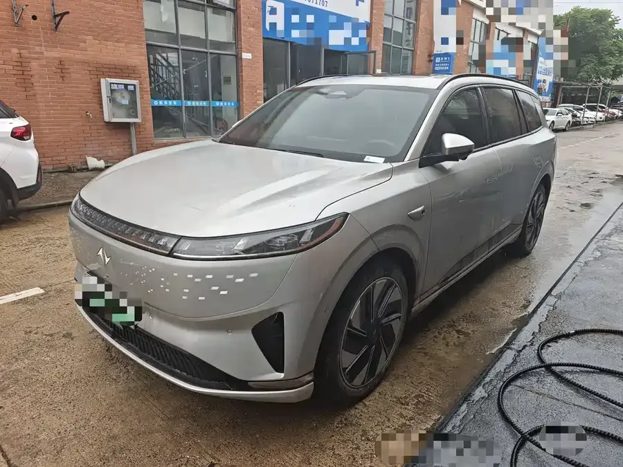 Dongfeng e008 2025