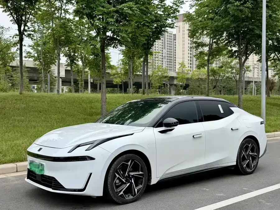 Lynk & Co 07 EM-P 2024