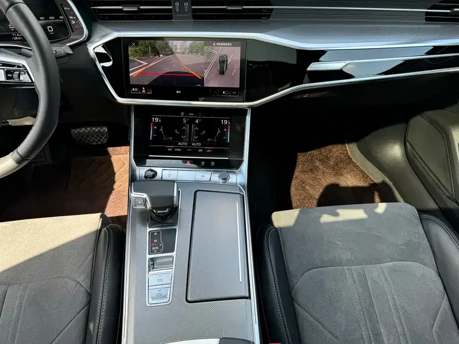 Audi A6L 2024 45 TFSI Premium Edition 2025 — миниатюра 3