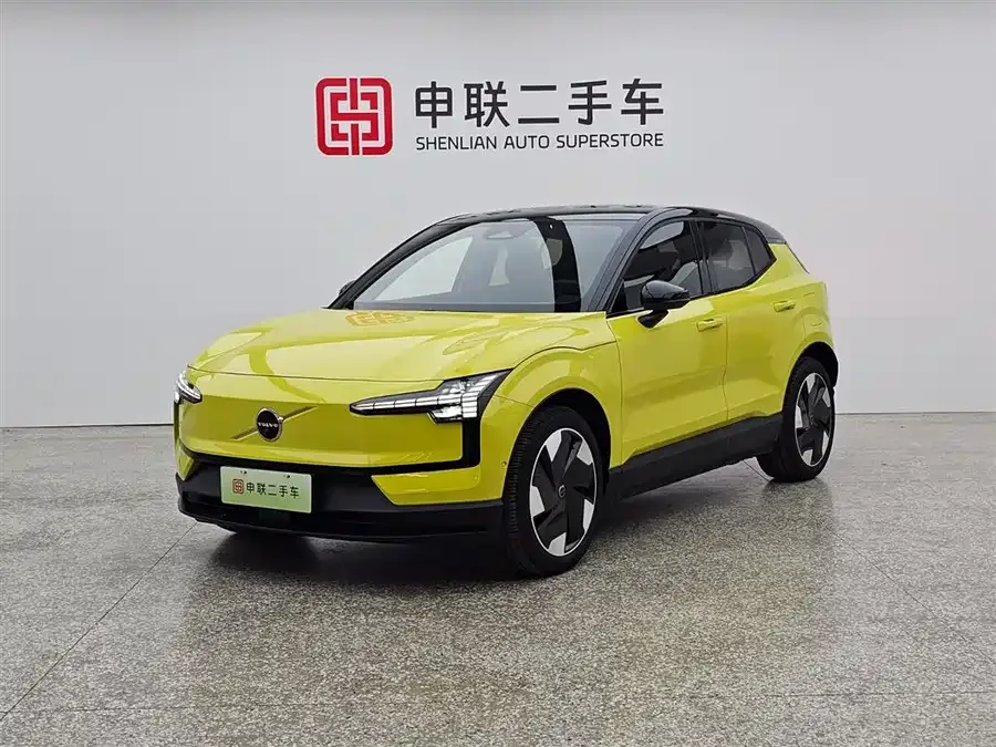 Volvo EX30 2024