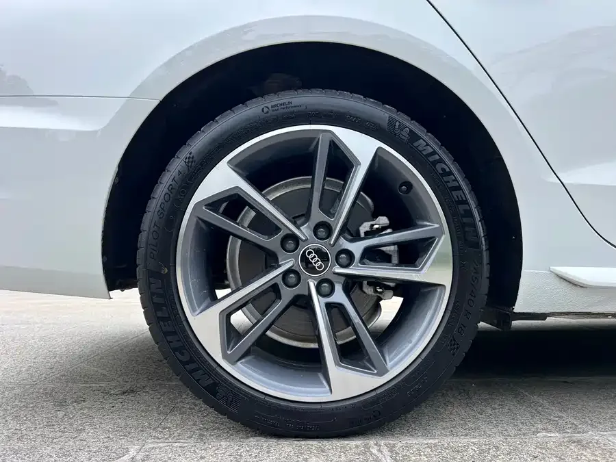 Audi a4 l 2024 40 TFSI Fashion Dynamic Edition 2024 — миниатюра 4
