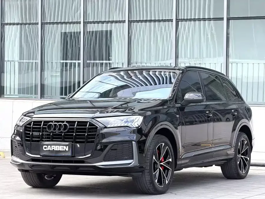 Audi Q7 2023 45 TFSI quattro S line sports model 2023 — фото 1, купить с доставкой в Москву