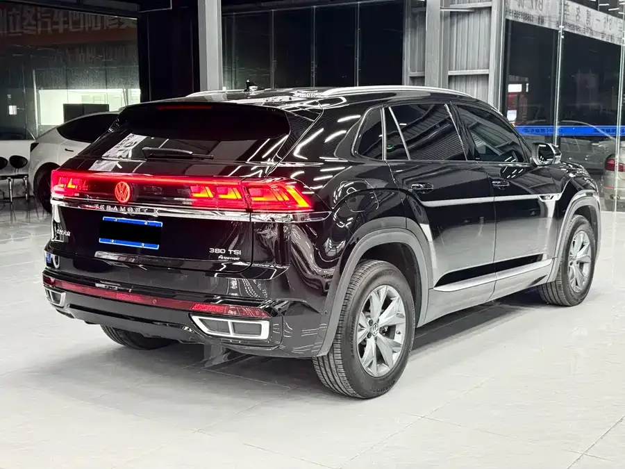 Volkswagen Teramont 2024 Touron Touron X 380TSI 4WD Luxury Edition 2024 — миниатюра 3