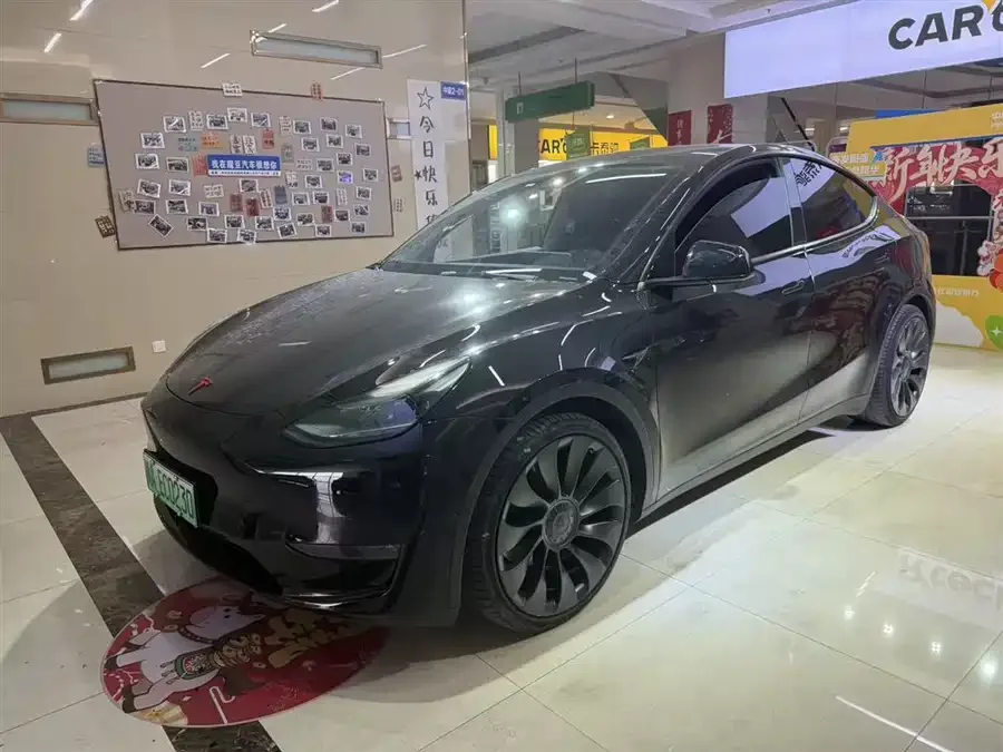 Tesla Model Y 2022
