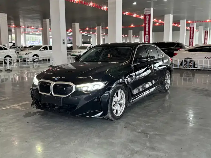BMW i3 2023