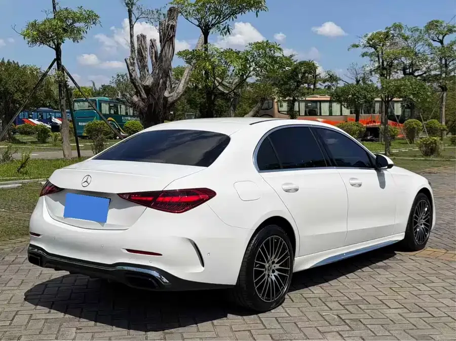 Mercedes-Benz Class C Mercedes-Benz C-Class 2024 C 200 L Sports Edition 2024 — миниатюра 4