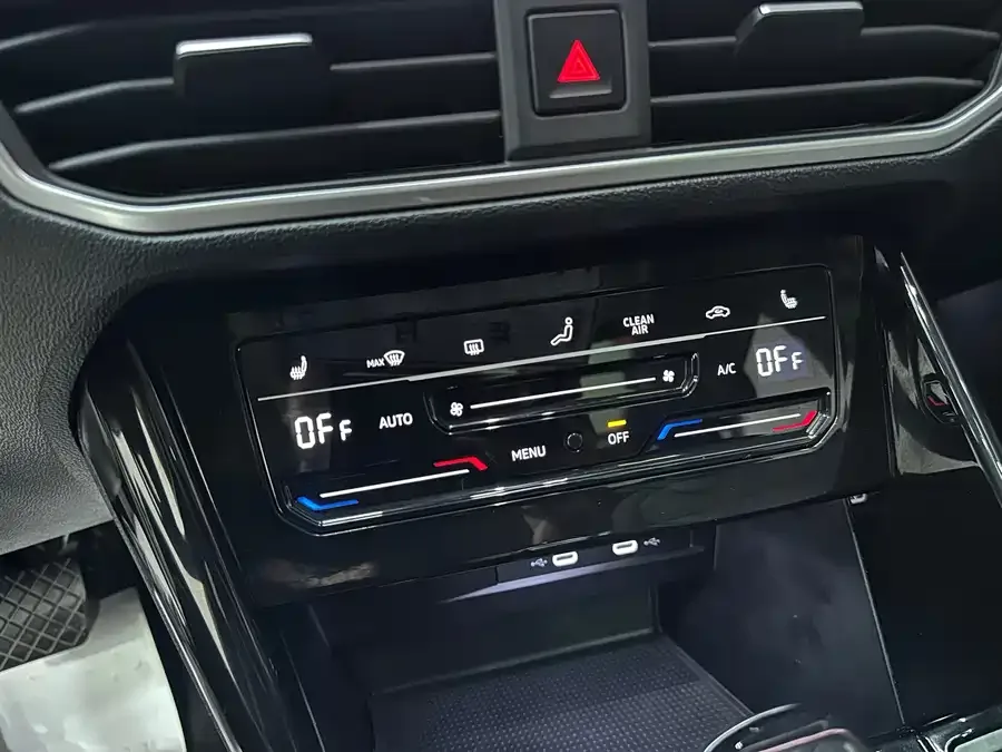 Volkswagen Tayron Tanyue 2023 280TSI 2WD Luxury Plus Advanced Edition 2022 — миниатюра 4