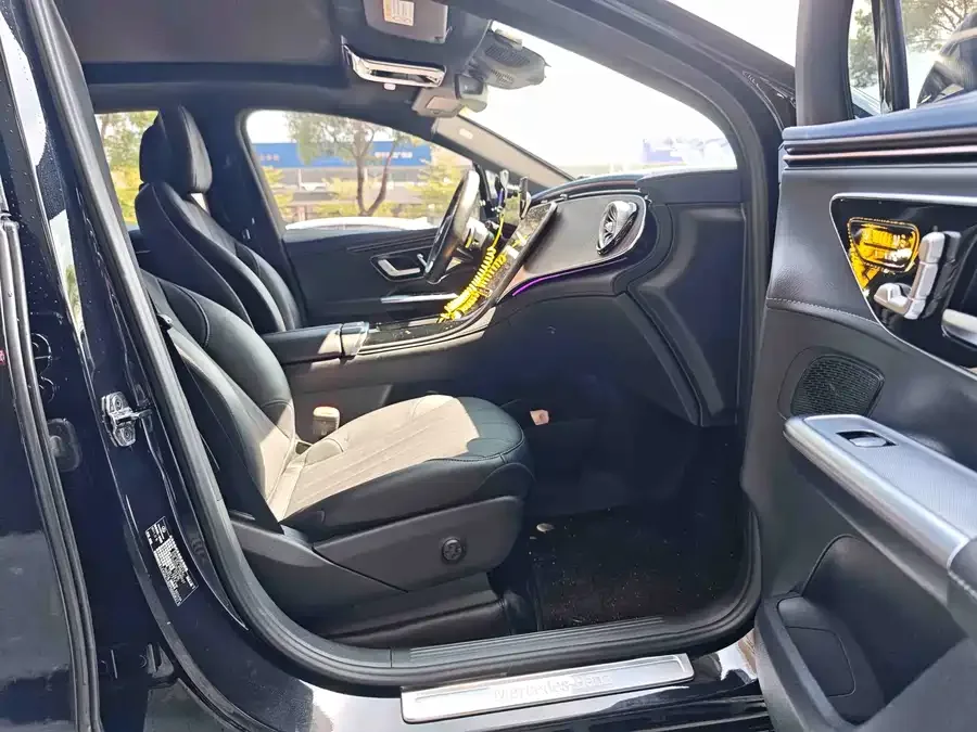 Mercedes-Benz EQE SUV Mercedes-Benz EQE SUV 2023 350 4MATIC Luxury Edition 2023 — миниатюра 4