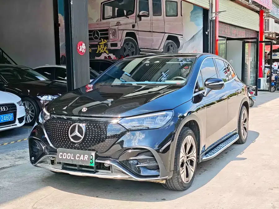 Mercedes-Benz EQE SUV 2023