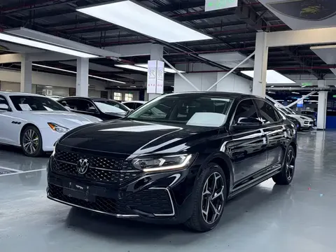 Volkswagen Passat 2025 buy in Moscow