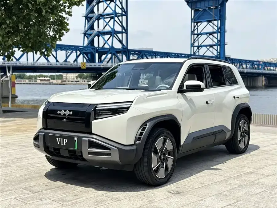 BYD Leopard Titanium 3 2025