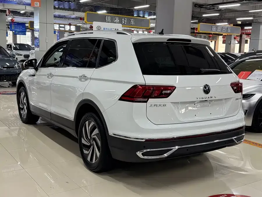 Volkswagen Tiguan L Tiguan L 2023 280TSI Automatic 2WD Trendy Limited Edition 2023 — миниатюра 2