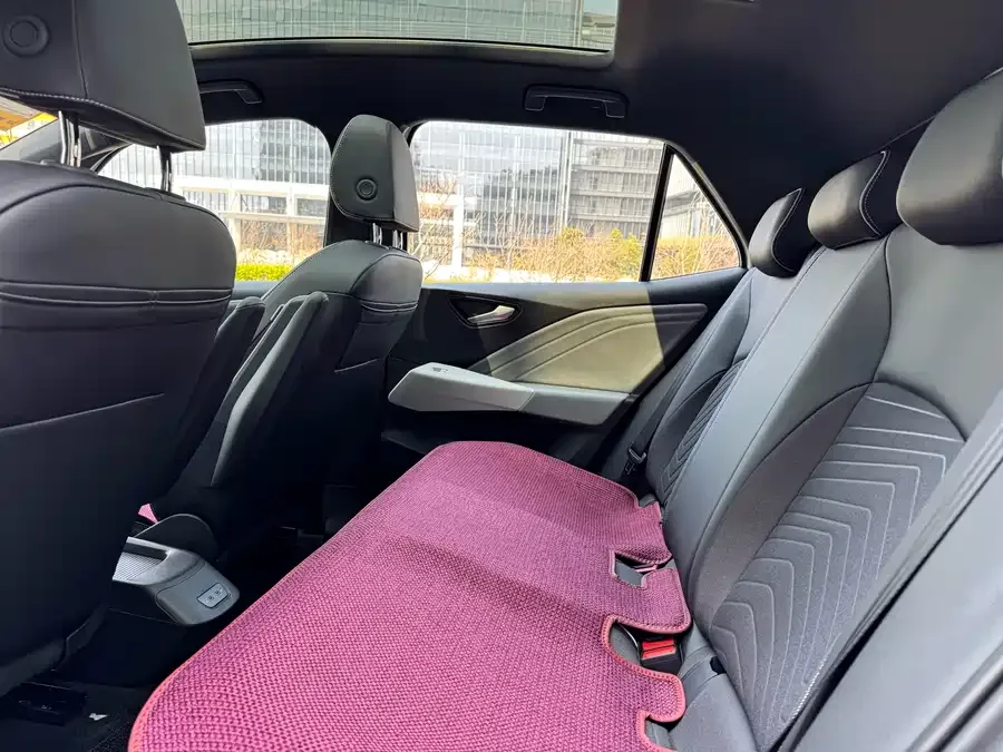 Volkswagen ID.3 Volkswagen ID.3 2025 Smart Model Outstanding Oxygen Edition 2025 — миниатюра 5