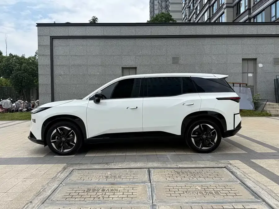 Toyota BZ3X Bozhi 3X 2025 520 Pro+ LiDAR Edition 2025 — миниатюра 5