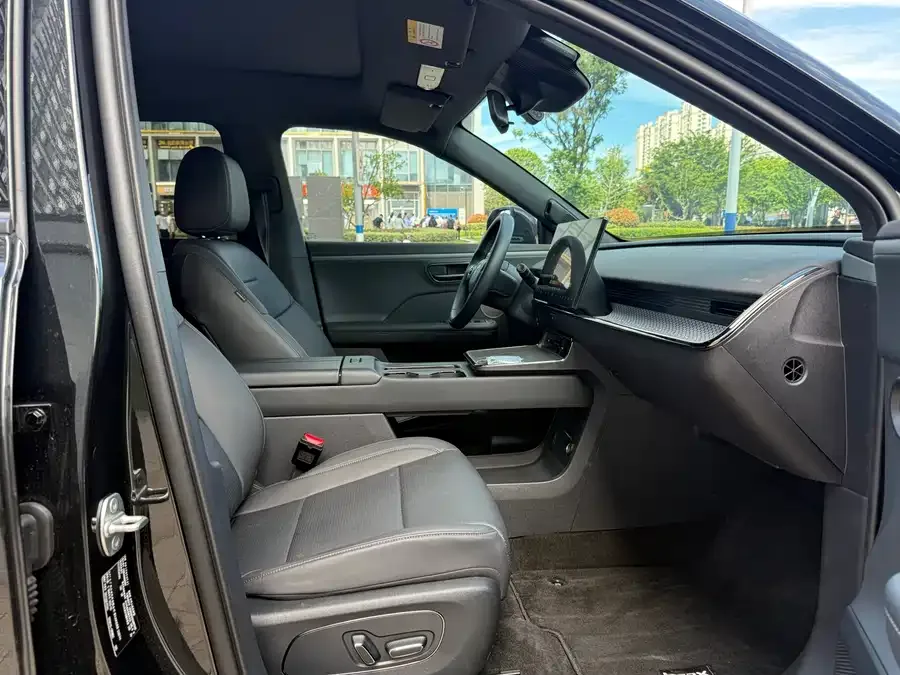 Toyota BZ3X Bozhi 3X 2025 520 Pro+ LiDAR Edition 2025 — миниатюра 3