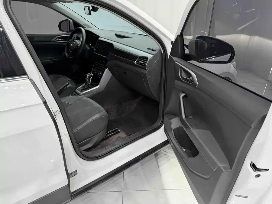 Volkswagen Tukai (T-Cross) Tukai 2023 facelift 1.5L automatic comfort version 2024 — миниатюра 5