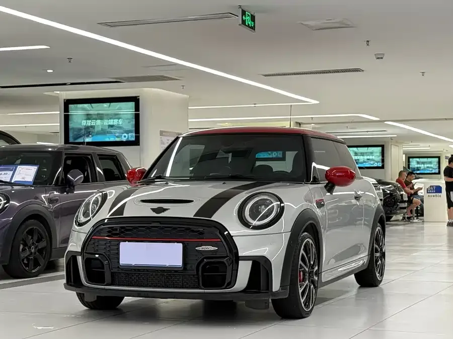 MINI JCW 2023