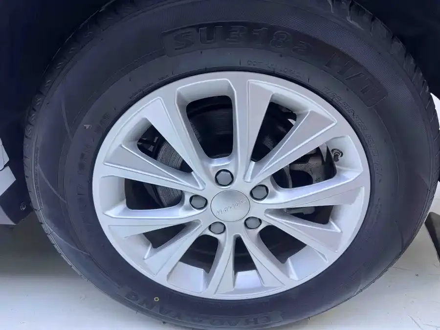 Haval M6 Haval M6 2023 PLUS 1.5T DCT Luxury Smart Connected Edition 2023 — миниатюра 4