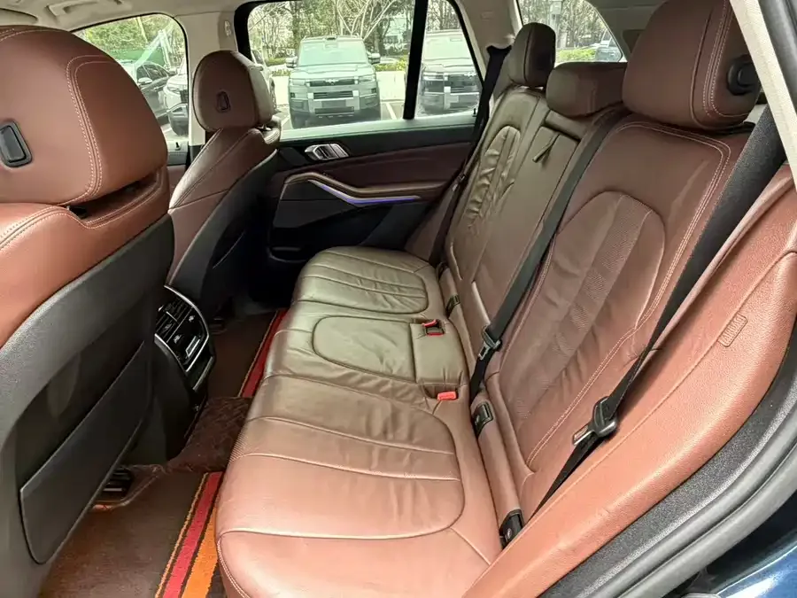 BMW X5 2022 xDrive 30Li M Sport Package 2022 — миниатюра 3