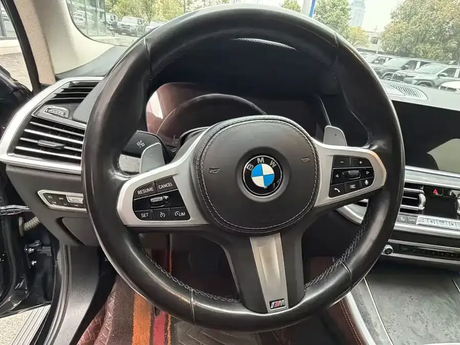 BMW X5 2022 xDrive 30Li M Sport Package 2022 — миниатюра 4