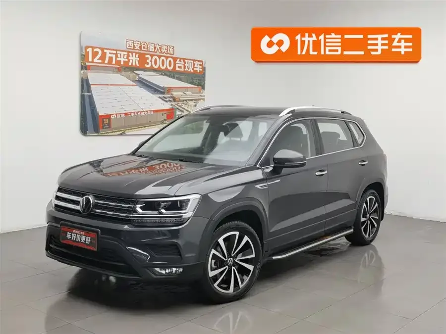Volkswagen Tiguan (Tharu) 2021 Tuyue 280TSI 2WD Luxury Edition PLUS 2022 — фото 1, купить с доставкой в Москву