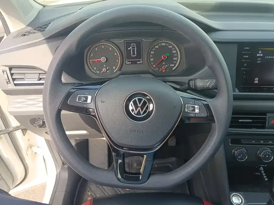 Volkswagen Tiguan (Tharu) 2021 Tuyue 280TSI 2WD Fashion Edition 2022 — миниатюра 3