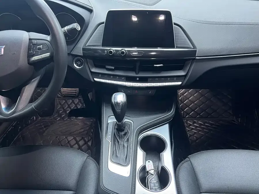 Cadillac CT4 2022 28T luxury model 2022 — миниатюра 3