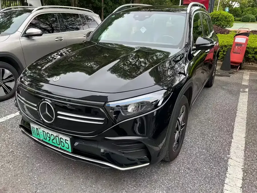 Mercedes-Benz EQB 2022
