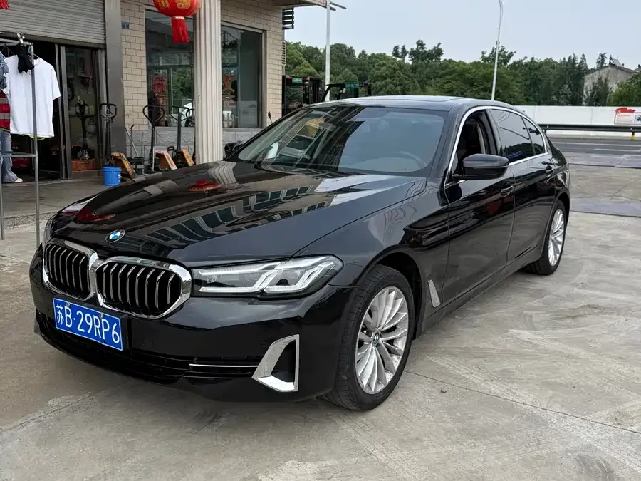 BMW 5 Series 2022