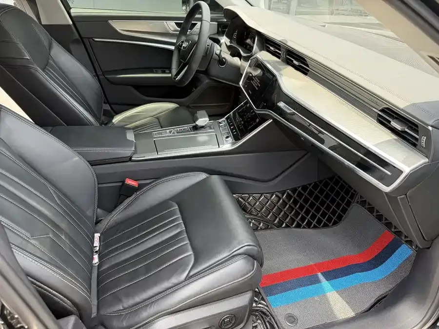 Audi A6L 2026 45 TFSI quattro Premium Dynamic Edition 2026 — миниатюра 3