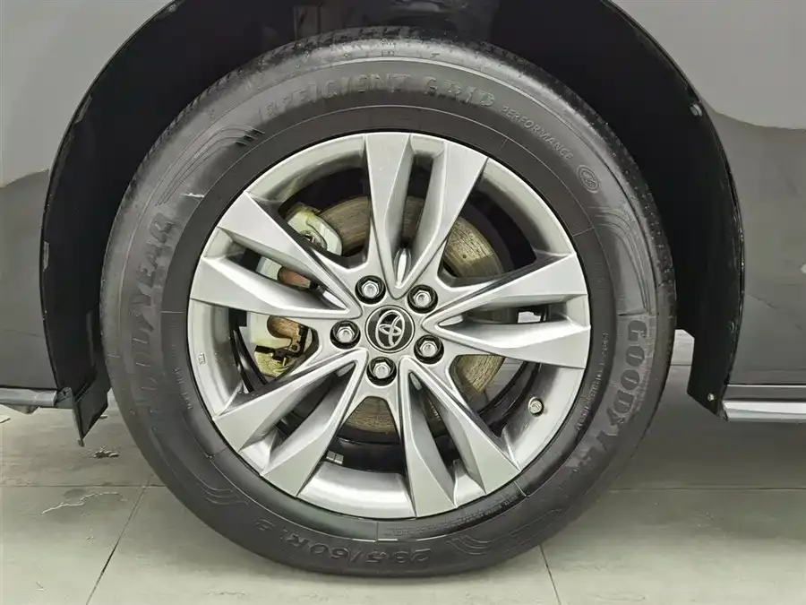 Toyota Sienna SIENNA 2023 2.5L Hybrid Comfort Edition 2024 — миниатюра 5