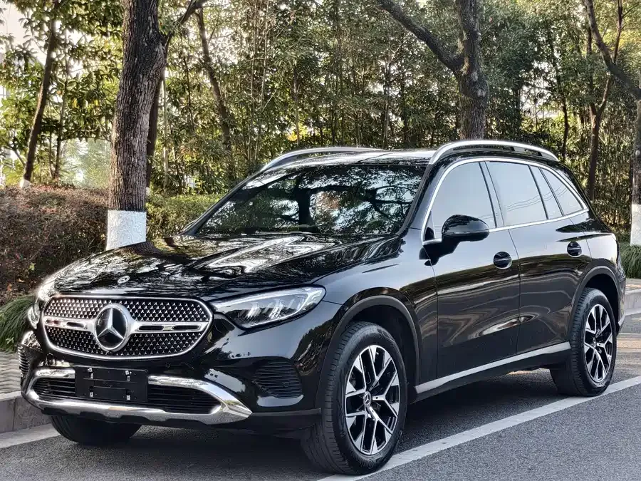 Mercedes-Benz GLC-Class 2023