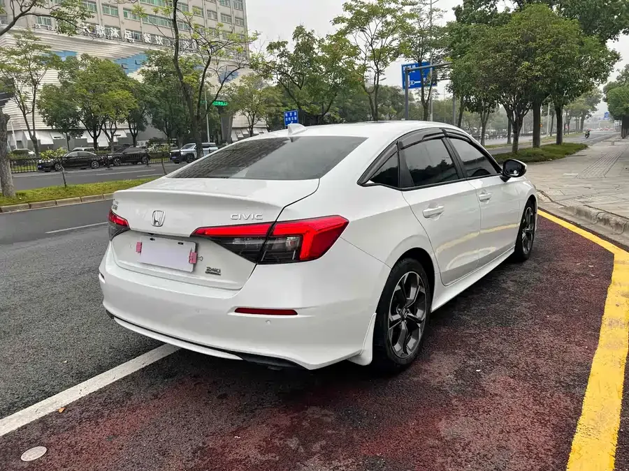 Honda CIVIC 2022 Civic 240TURBO CVT Ignition Edition 2024 — миниатюра 3