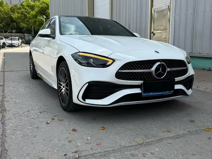 Mercedes-Benz Class C 2026 Mercedes-Benz C-Class C 260 L Sport Classic Edition 2025 — миниатюра 2