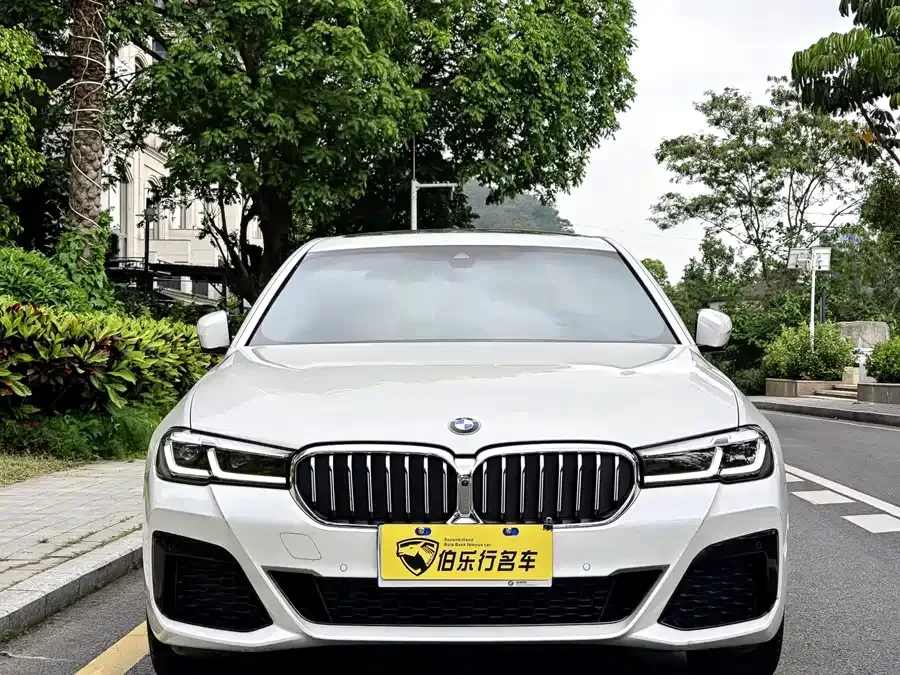 BMW 5 Series 2023