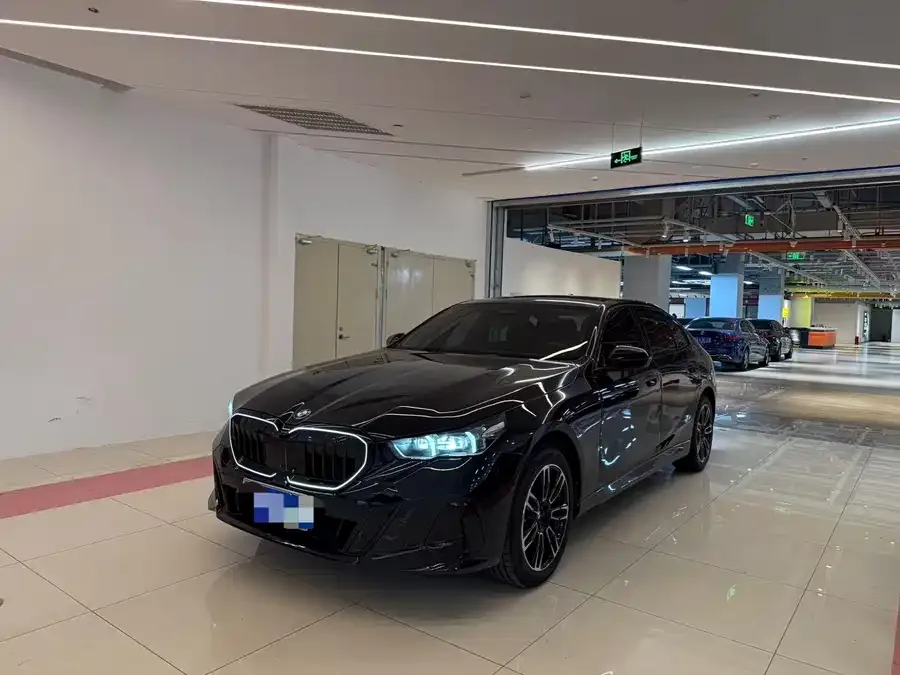 BMW 5 Series 2024