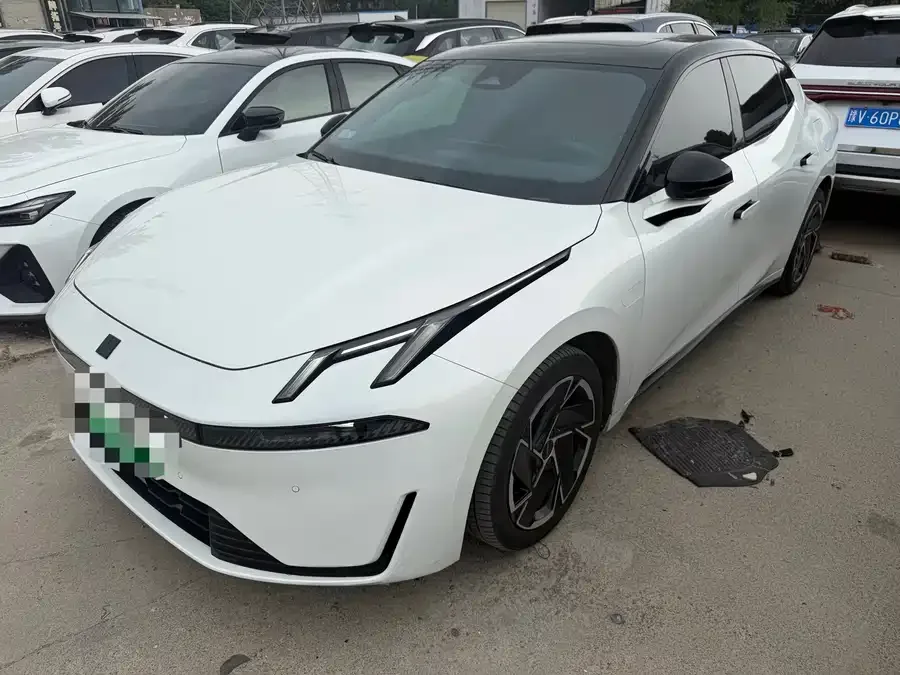 Lynk & Co 07 EM-P 2024