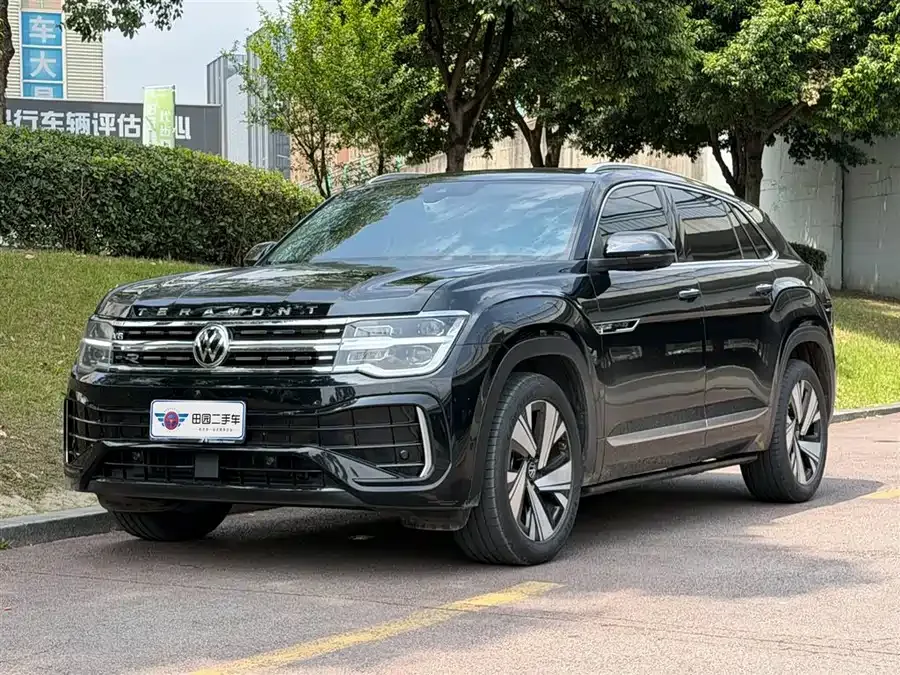 Volkswagen Teramont 2024 Touron Touron X 380TSI 4WD Luxury Edition 2025 — фото 1, купить с доставкой в Москву