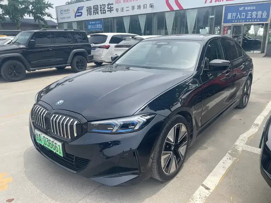 BMW i3 2023