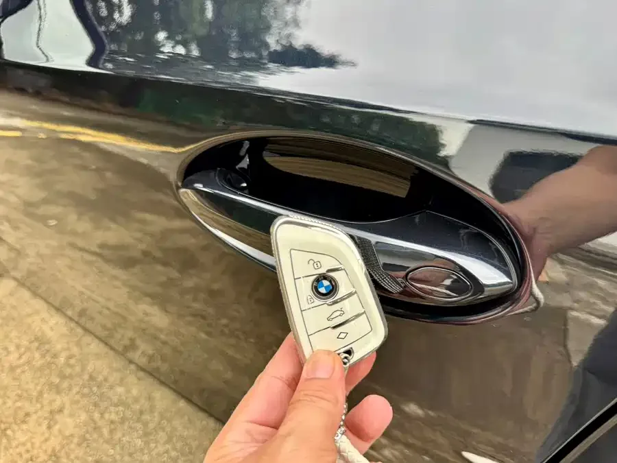 BMW 3 Series BMW 3 Series 2024 320Li M Sport Package 2024 — миниатюра 4