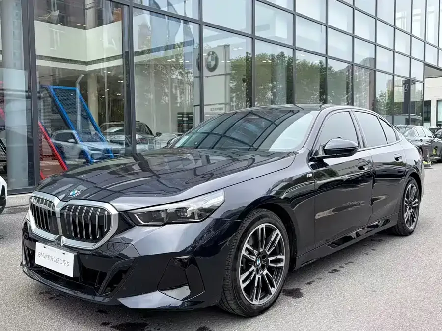 BMW 5 Series 2024