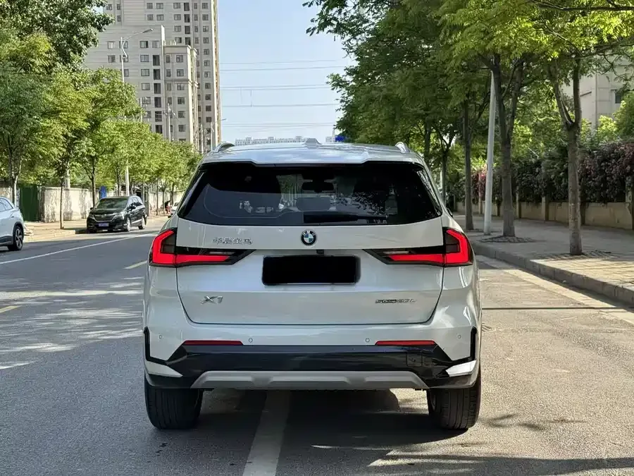 BMW X1 2023 sDrive20Li X Design Package 2024 — миниатюра 5