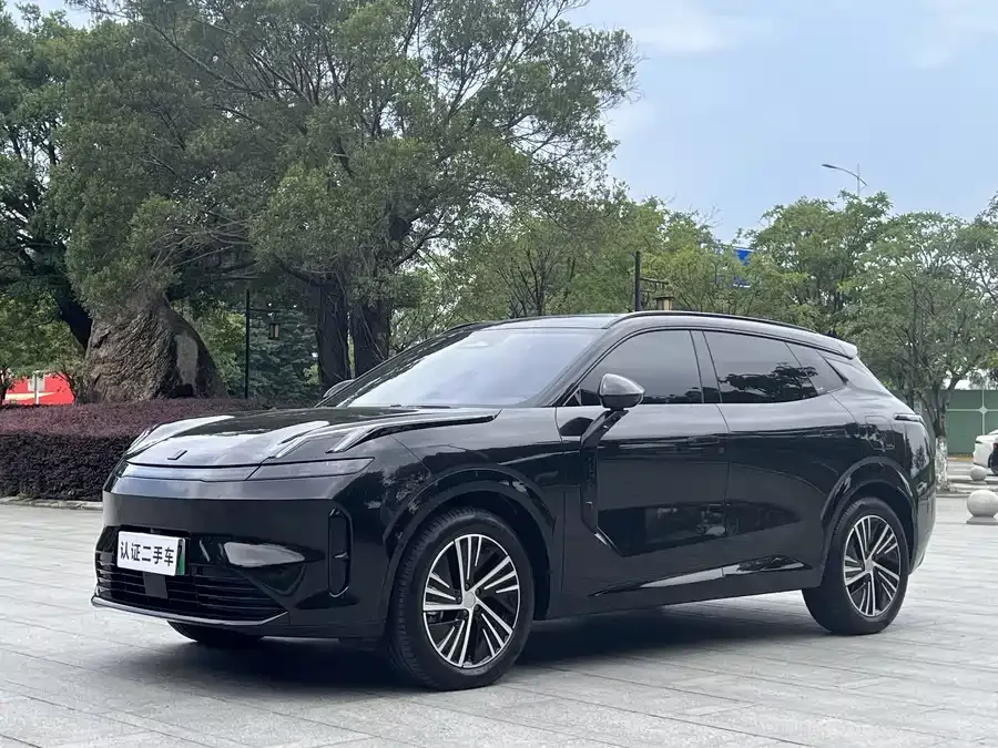 Lynk & Co 08 EM-P 2024
