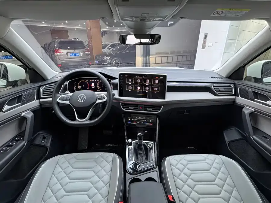 Volkswagen Tayron Tanyue 2023 280TSI 2WD Luxury Plus Advanced Edition 2022 — миниатюра 4
