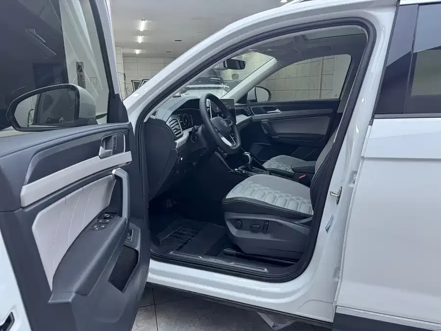 Volkswagen Tayron Tanyue 2023 280TSI 2WD Luxury Plus Advanced Edition 2022 — миниатюра 5