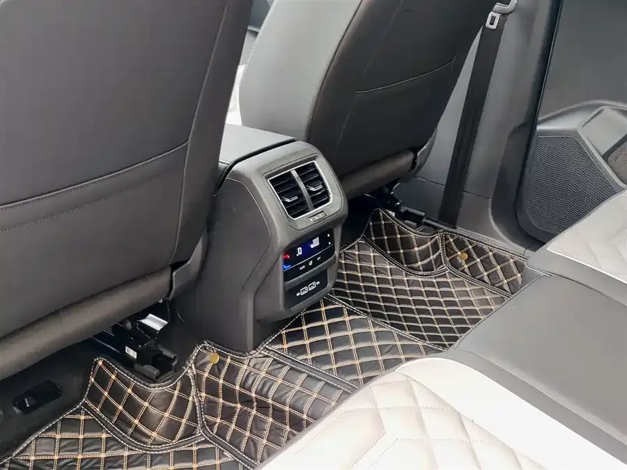 Volkswagen Tayron Tanyue 2024 300TSI 2WD Luxury Plus Advanced Edition 2024 — миниатюра 3
