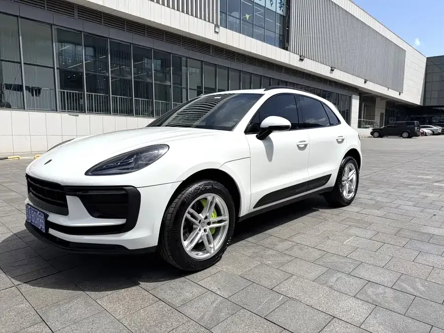Porsche Macan 2022