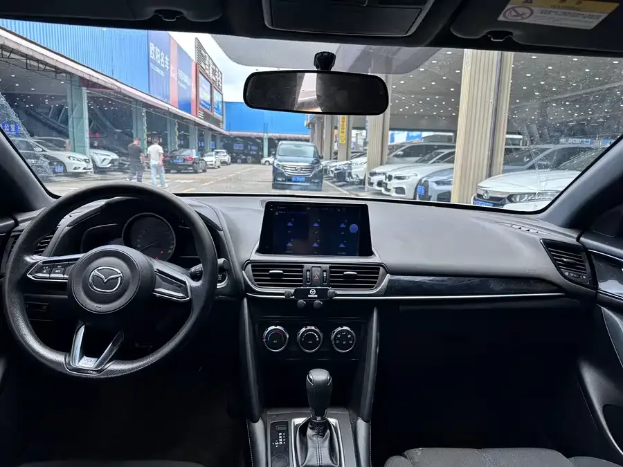 Mazda CX-4 2021 2.0L Automatic 2WD Blue Sky Youth Edition 2023 — миниатюра 2